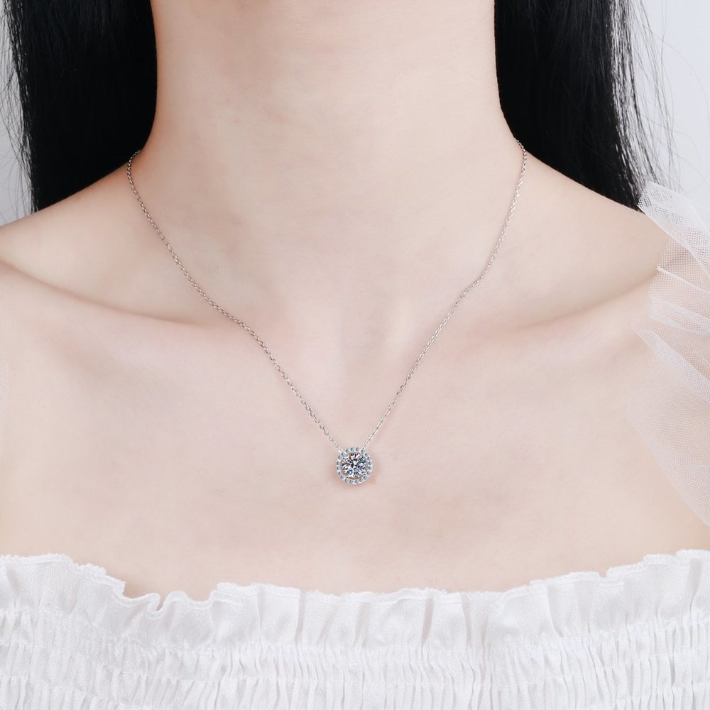 Certified 2ct. t.w. Moissanite Diamond Round Halo Necklace NEW - Picture 3 of 7